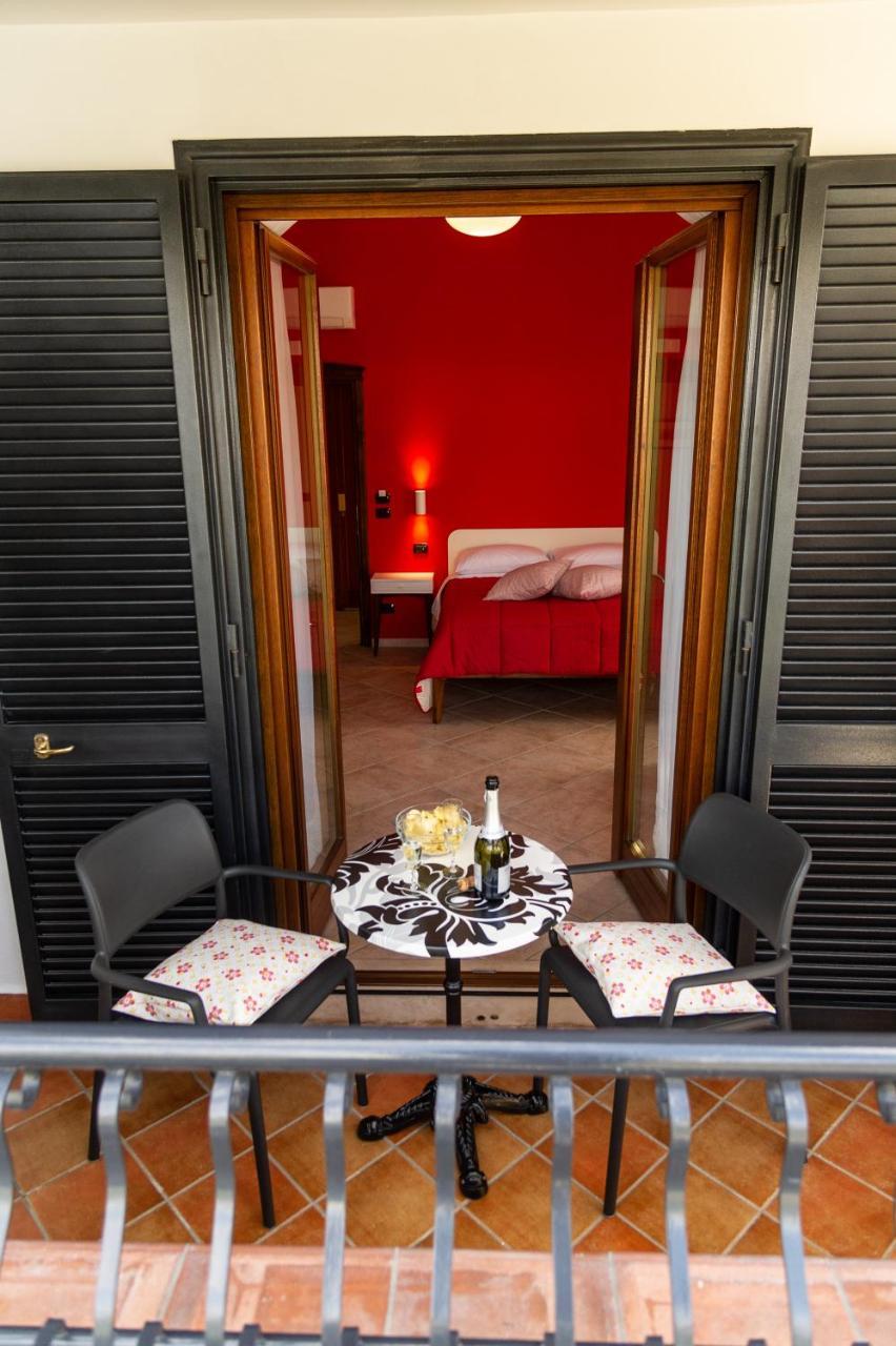 Ohana Bed And Breakfast Castellammare di Stabia Extérieur photo